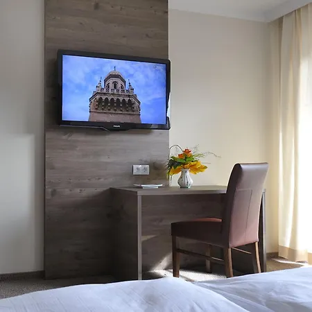 Hotel Biergasthaus Schiffner 3*